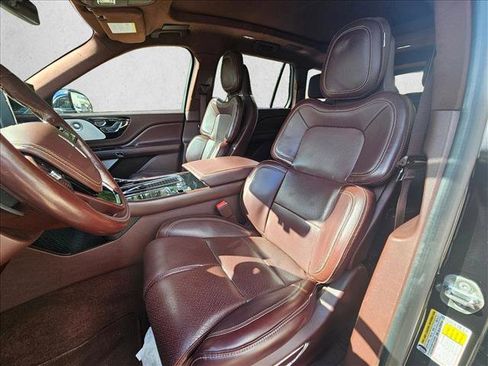 Used 2020 Lincoln Aviator Black Label Grand Touring w/ Class IV Trailer Tow Package image 12