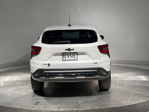 Used 2024 Chevrolet Trax RS w/ Driver Confidence Package image 12