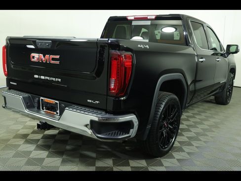 Used 2023 GMC Sierra 1500 SLT w/ SLT Convenience Package image 2