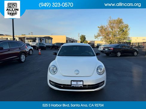Used 2012 Volkswagen Beetle Turbo FWD image 2