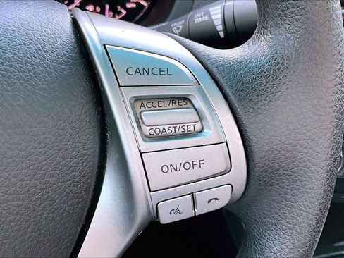 Used 2013 Nissan Altima 2.5 S FWD image 21