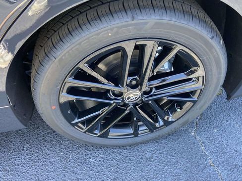 New 2026 Toyota Camry SE FWD image 9