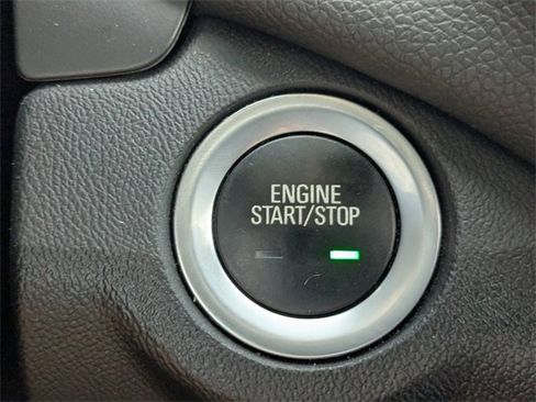 Used 2019 Chevrolet Equinox LT image 24