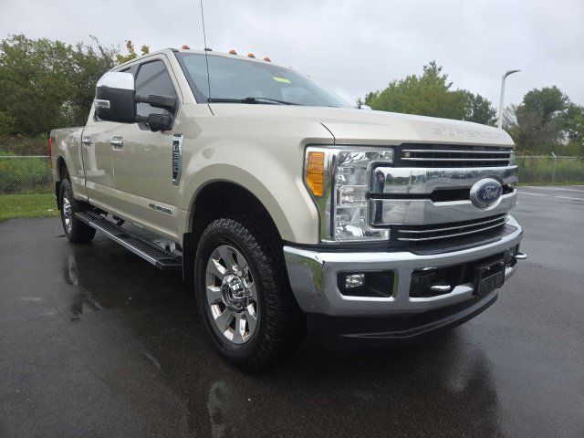 Used 2017 Ford F350 Lariat w/ Lariat Ultimate Package AWD/4WD image 2