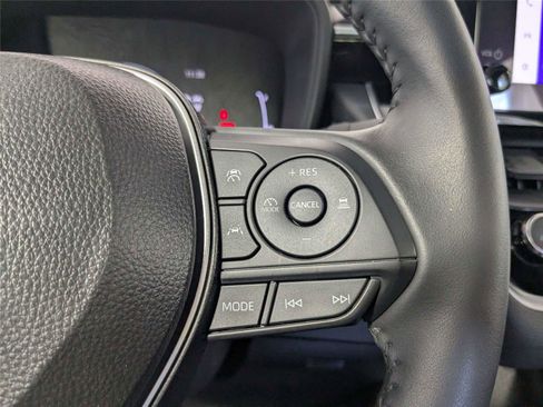 Used 2026 Toyota Corolla SE FWD image 16