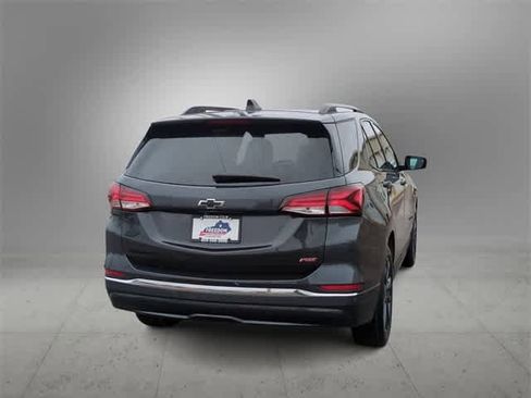 Used 2022 Chevrolet Equinox RS w/ Infotainment Package image 7