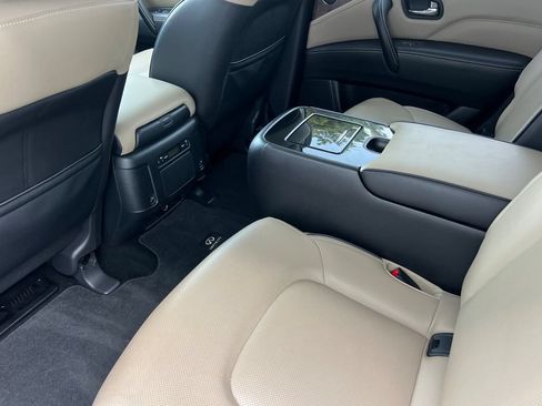 Certified 2023 INFINITI QX80 Premium Select w/ Cargo Package AWD/4WD image 11