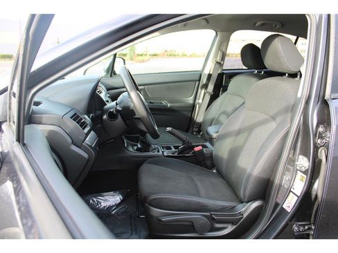 Used 2014 Subaru Crosstrek 2.0i Premium image 8