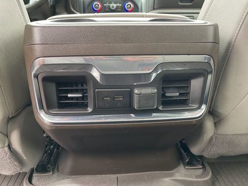 Used 2022 Chevrolet Silverado 2500 LTZ w/ LTZ Texas Edition AWD/4WD image 11