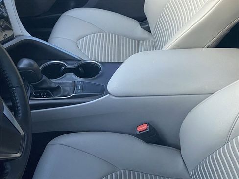 Used 2023 Toyota Camry SE w/ Protection Package (Q2) (TMS) image 11