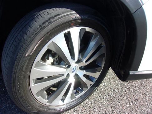 Used 2019 Subaru Ascent Limited w/ Popular Package #3 image 10