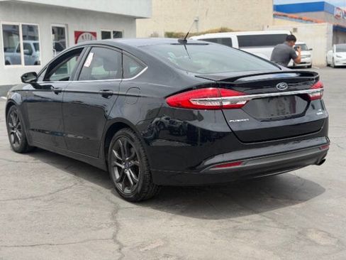 Used 2018 Ford Fusion SE w/ Equipment Group 201A FWD image 5