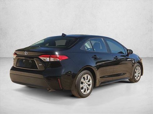 Used 2023 Toyota Corolla LE FWD image 5
