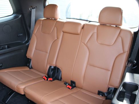 Used 2024 Kia Telluride EX X-Line image 25