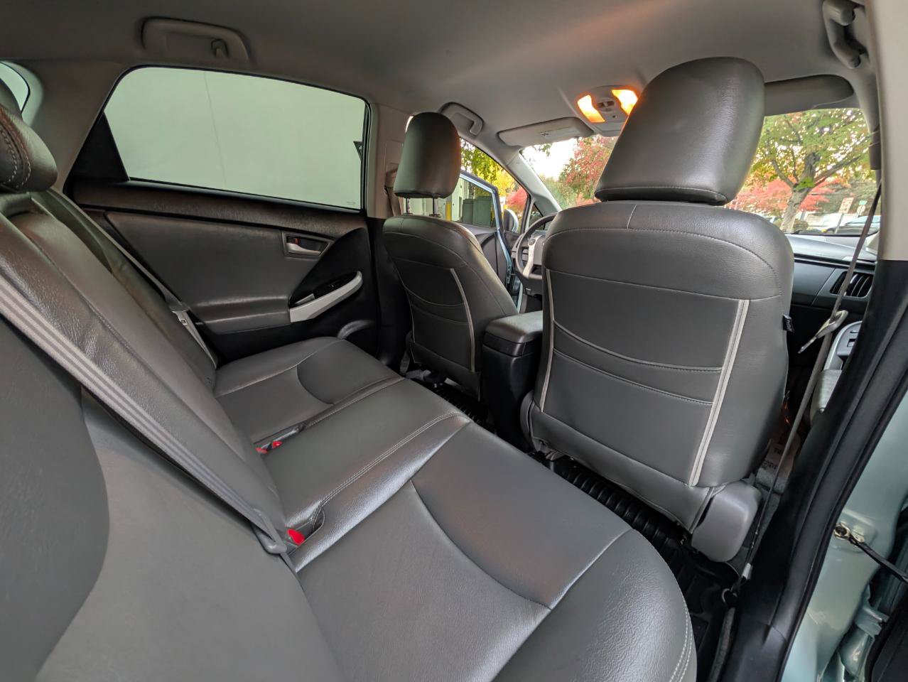 Used 2013 Toyota Prius Three w/ Protection Pkg FWD image 10