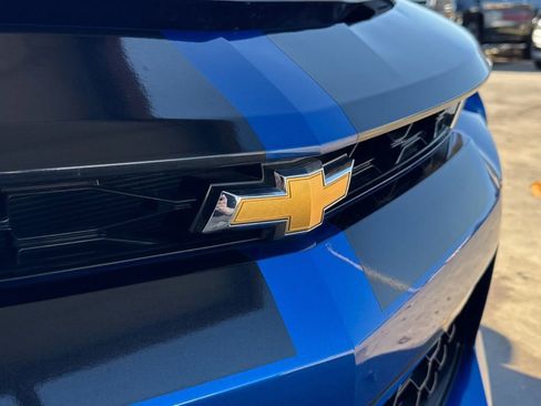 Used 2017 Chevrolet Camaro SS RWD image 41