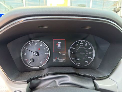Used 2022 Subaru Outback Premium AWD/4WD image 5