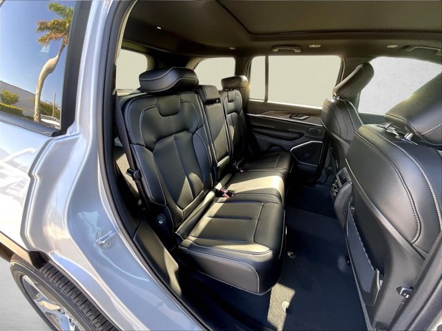 New 2026 Jeep Grand Cherokee L Limited w/ Limited Altitude Package RWD image 28
