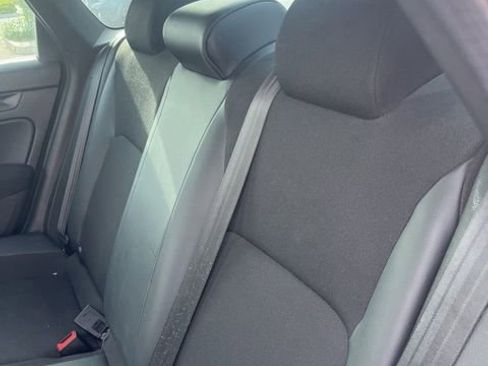 Used 2022 Honda Civic Sport image 9