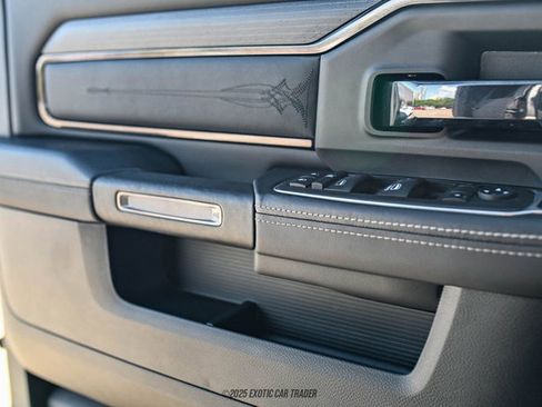 Used 2024 RAM 5500 4x4 Crew Cab image 60