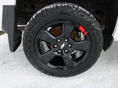 Used 2017 Chevrolet Silverado 1500 LT w/ Redline Edition image 18