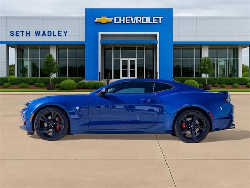 Used 2020 Chevrolet Camaro SS image 3