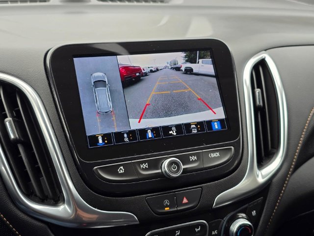 Used 2022 Chevrolet Equinox Premier AWD/4WD image 24