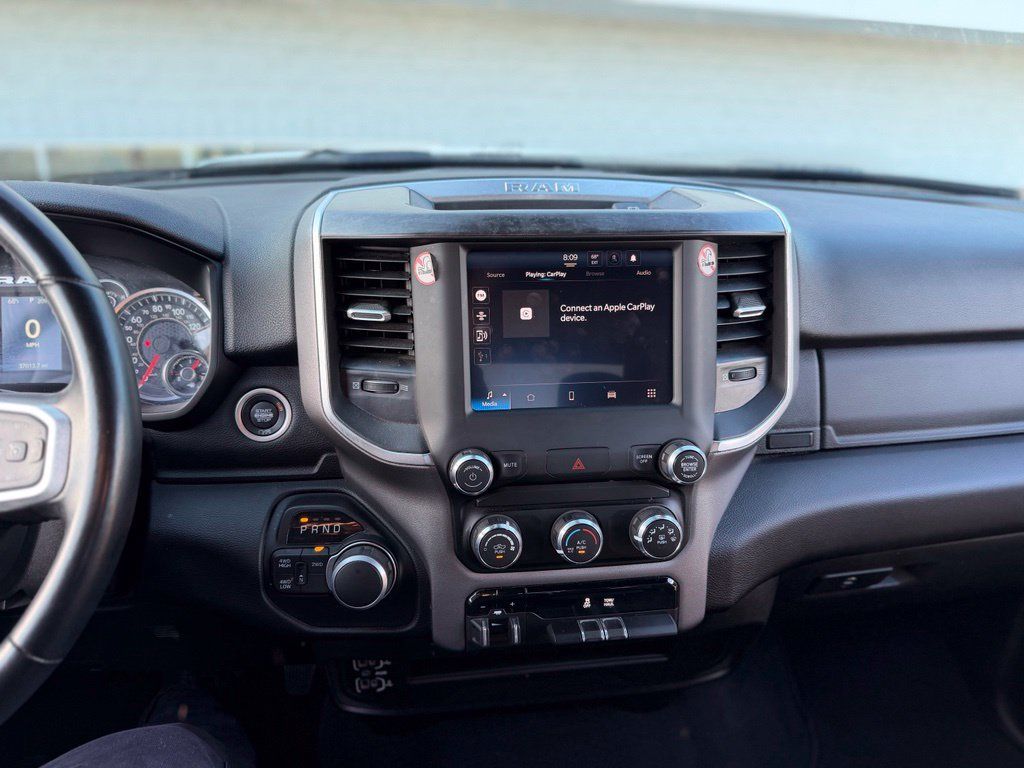 Used 2024 RAM 2500 Big Horn AWD/4WD image 9