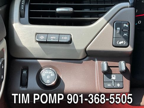 Used 2020 GMC Yukon Denali w/ Open Road Package RWD image 30