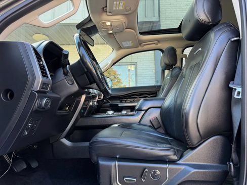 Used 2018 Ford Expedition Platinum AWD/4WD image 15