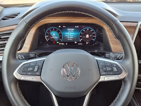 Used 2026 Volkswagen Atlas SE AWD/4WD image 12