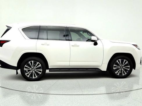Used 2023 Lexus LX 600 4WD w/ Interior Upgrade Package image 4