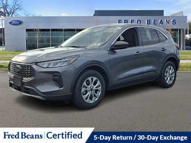 Used 2023 Ford Escape Active AWD/4WD image 3