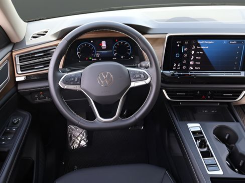 Certified 2026 Volkswagen Atlas SE AWD/4WD image 15