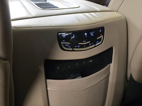 Used 2018 Cadillac Escalade Platinum AWD/4WD image 48
