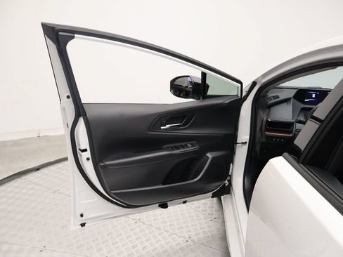 Used 2024 Toyota Prius Prime FWD image 16