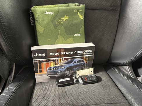 Used 2020 Jeep Grand Cherokee Laredo w/ Quick Order Package 2BN North AWD/4WD image 23