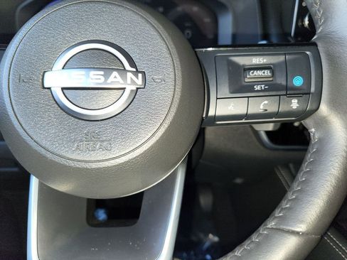 Certified 2022 Nissan Rogue Platinum w/ Head-Up Display Package image 27