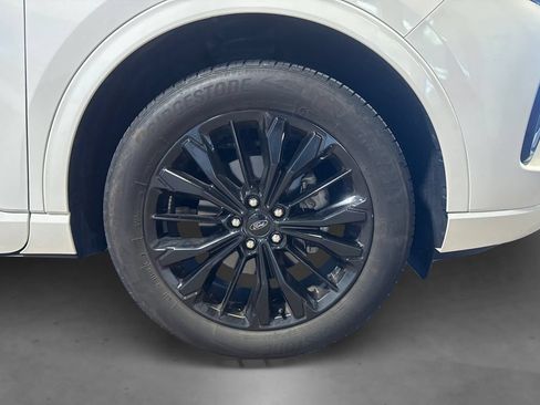 Certified 2023 Ford Escape ST-Line Elite AWD/4WD image 19