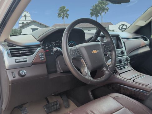 Used 2017 Chevrolet Tahoe Premier RWD image 12