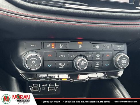Used 2023 Dodge Durango GT AWD/4WD image 23
