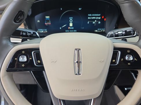 Used 2023 Lincoln Corsair Reserve FWD image 22