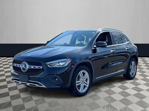 Used 2022 Mercedes-Benz GLA 250 4MATIC w/ Premium Package Lite image 2