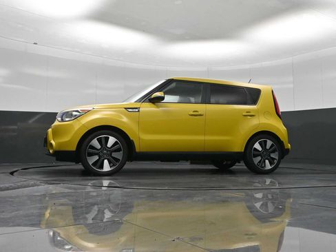 Used 2014 Kia Soul ! w/ Sun & Sound Package FWD image 21