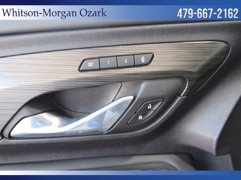 Used 2021 GMC Terrain SLT FWD image 32