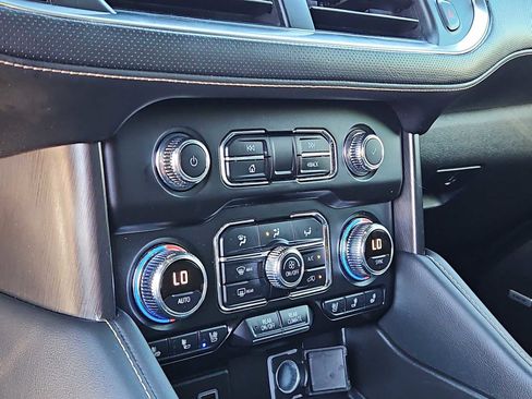 Used 2022 GMC Yukon XL AT4 w/ Max Trailering Package image 24