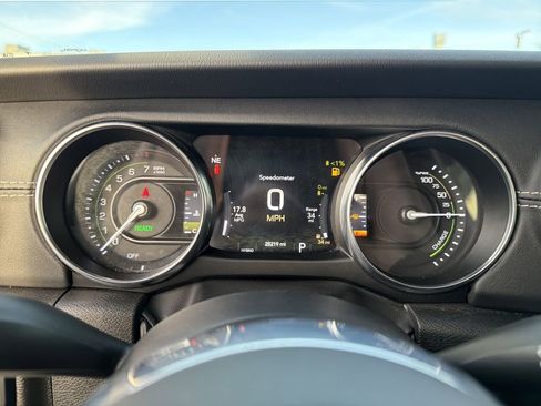 Used 2023 Jeep Wrangler Unlimited Rubicon 4xe w/ Steel Bumper Group image 23