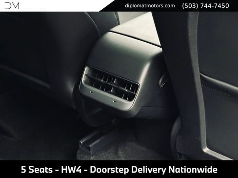 Used 2024 Tesla Model Y Performance AWD/4WD image 22