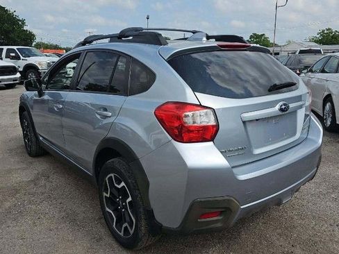 Used 2016 Subaru Crosstrek 2.0i Limited w/ Popular Package #2 AWD/4WD image 3