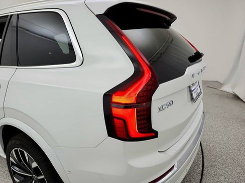 New 2026 Volvo XC90 B6 Plus w/ Protection Package AWD/4WD image 32